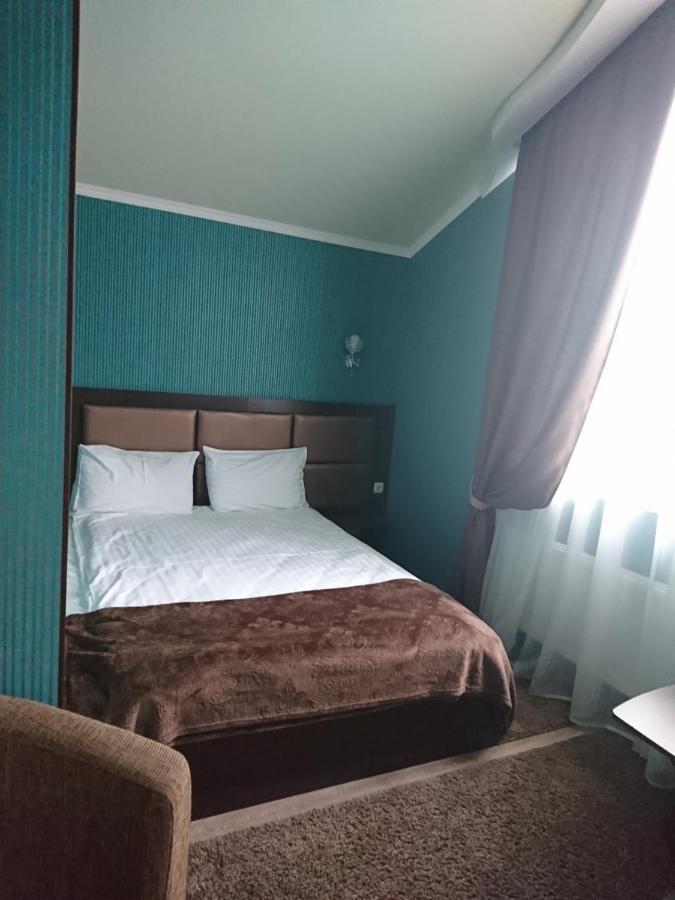 Mishel Plus Hotel Harkov Kültér fotó