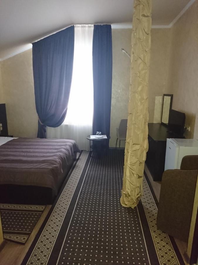 Mishel Plus Hotel Harkov Kültér fotó